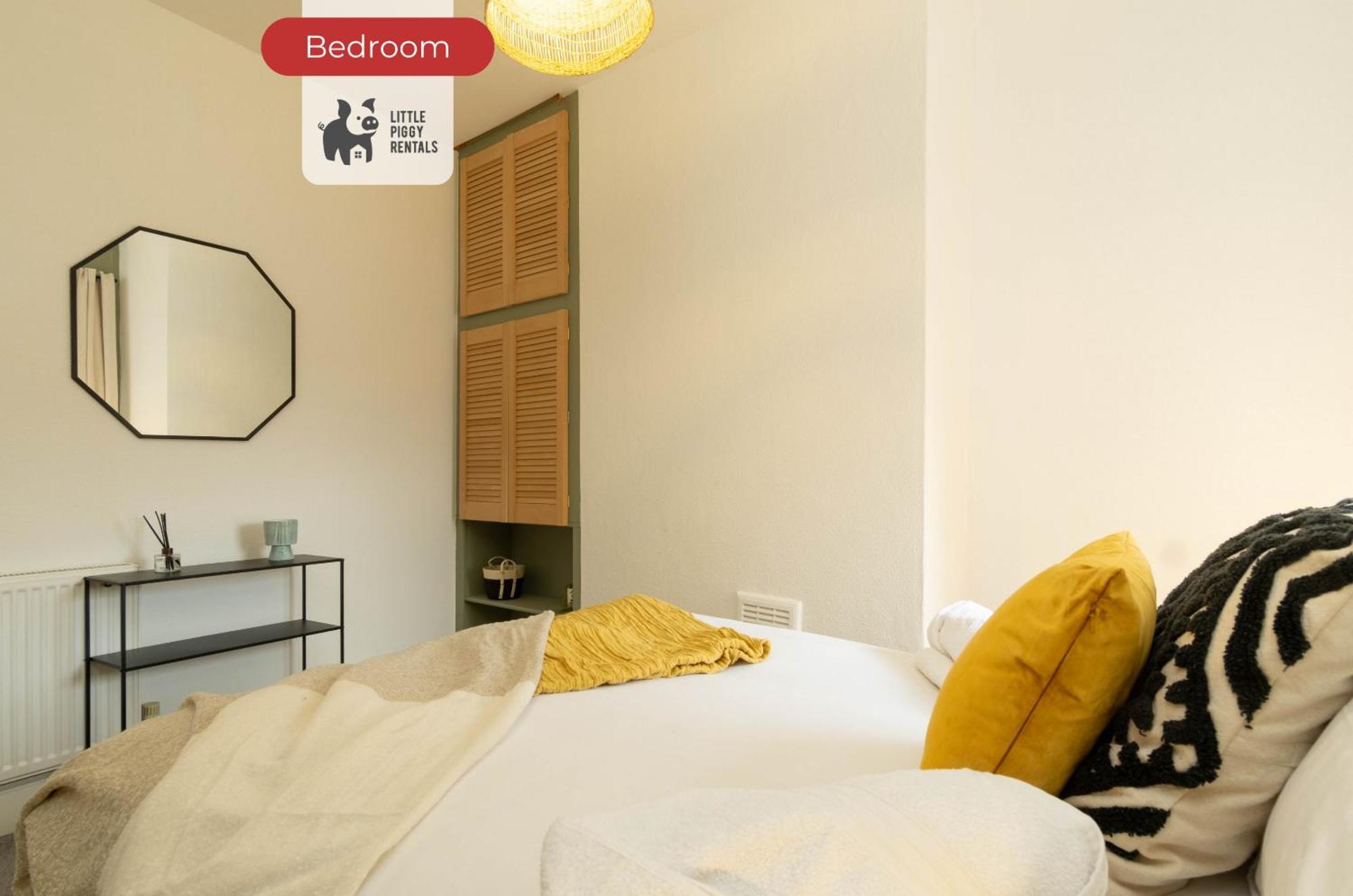 2 Bedroom Apartment By Littlepiggyrentals Short Lets & Serviced Accommodation Leicester With Wi-Fi, Free Parking & Outdoor Area Room photo